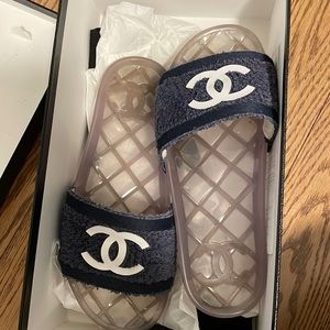 Chanel Slides
